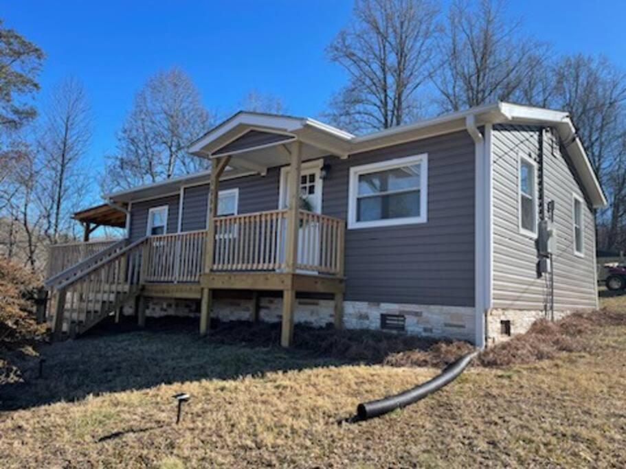 The Cozy Nest Holiday home Mount Airy