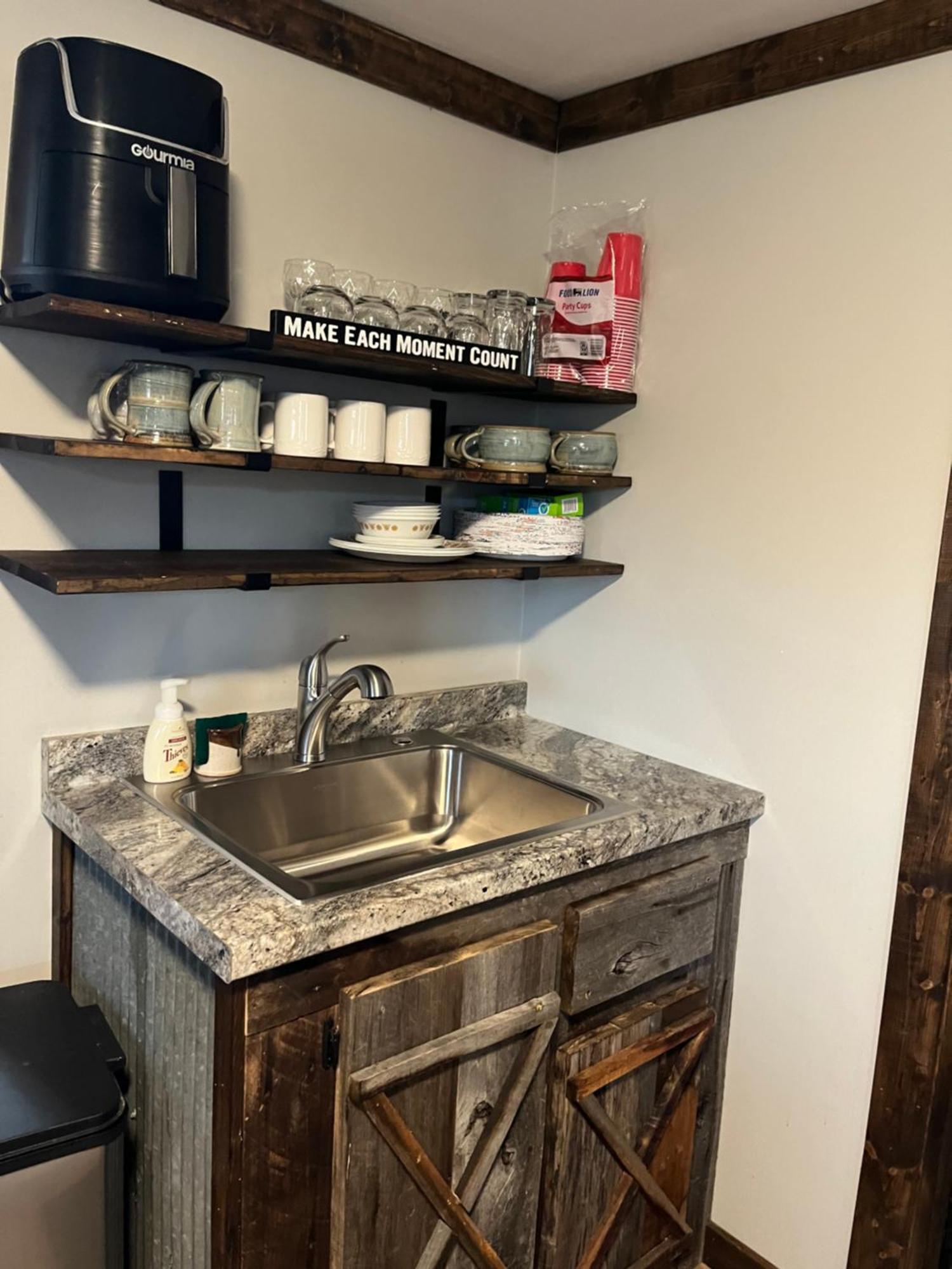 The Cozy Nest * Mount Airy